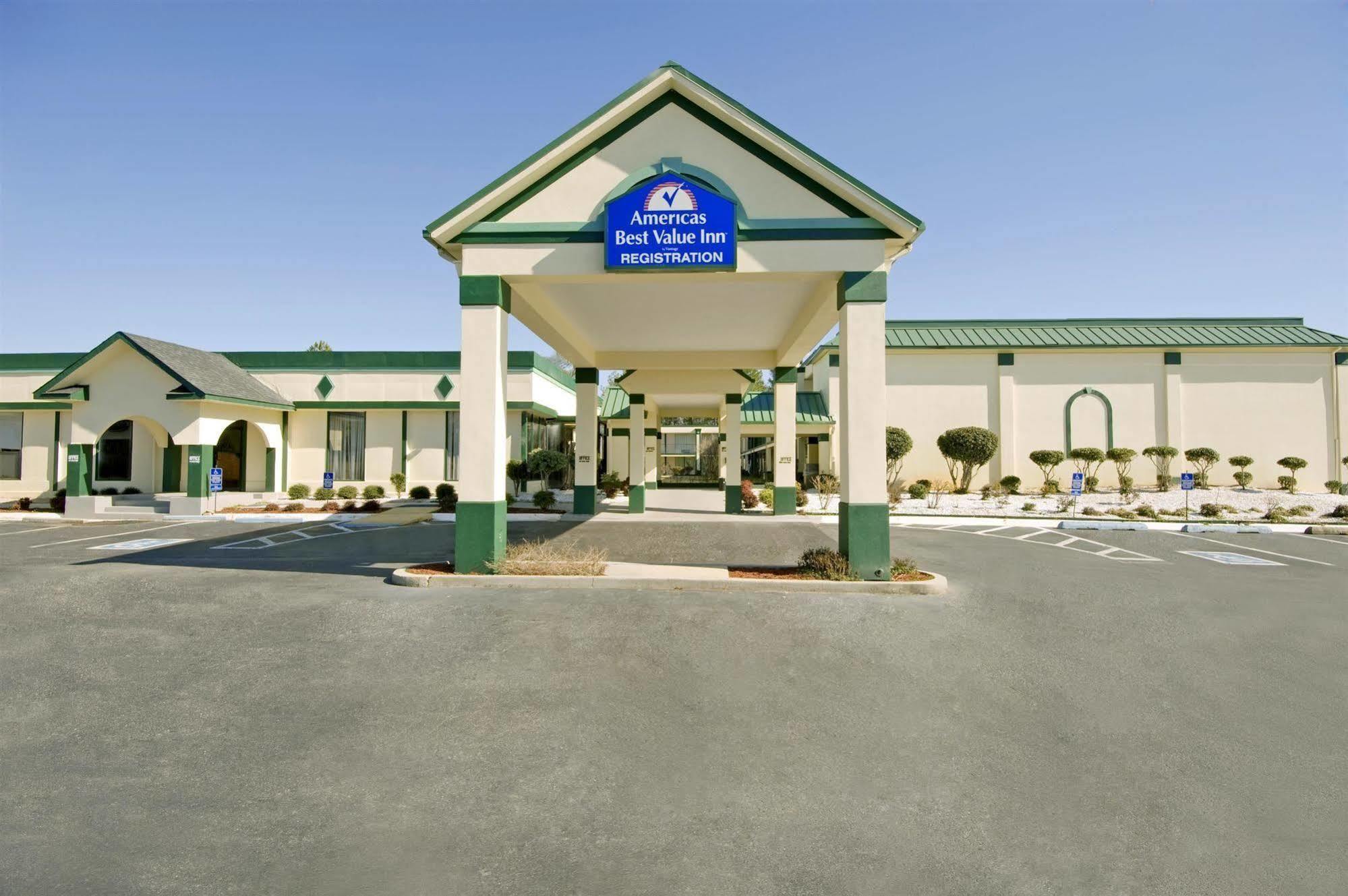 Super Inn&Suites Milledgeville Exterior foto
